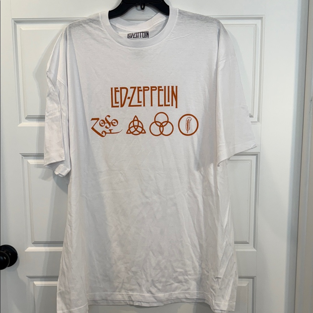 Led Zeppelin Zoso Logo Graphic T-Shirt XXL NWOT